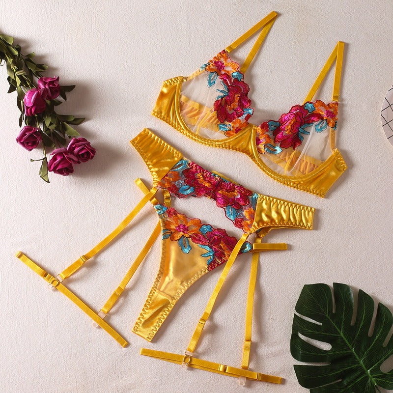 Embroidery Floral Bra Garter Thong Four-Piece Lingerie Set